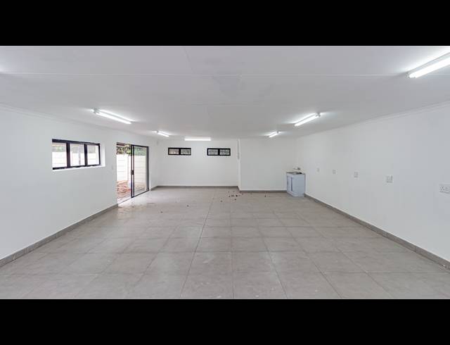 887M² OFFICE FOR SALE IN FERNDALE